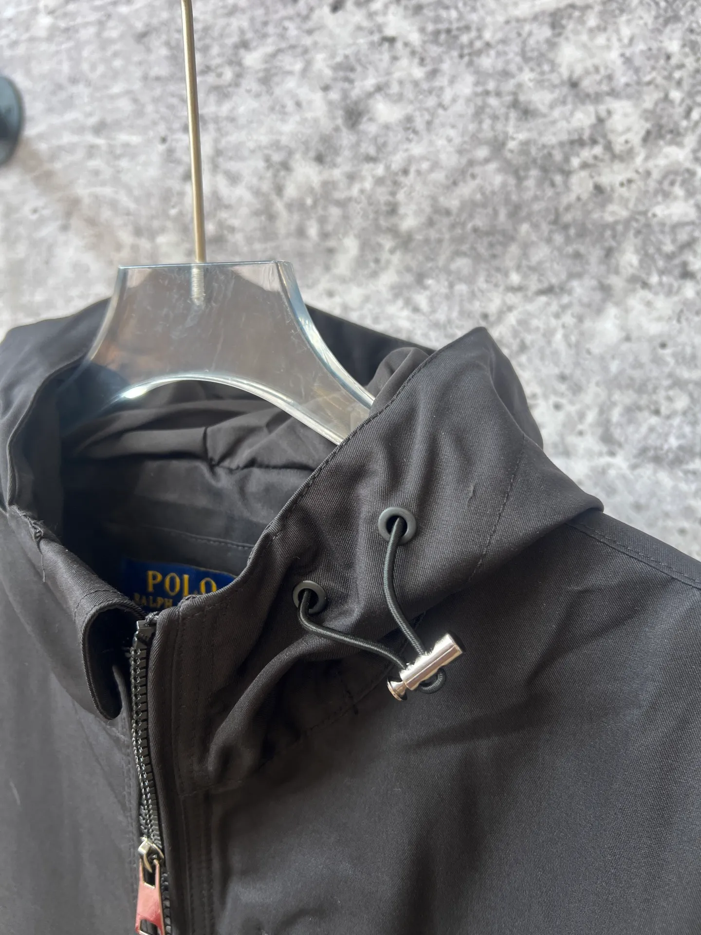 P410 Ralph Lauren autumn unisex hard shell jacket, a must-have item in autumn, the fabric is wear-resistant and waterproof, fitted version, adjustable drawstring multi-functional zipper pockets, functional and fashionable